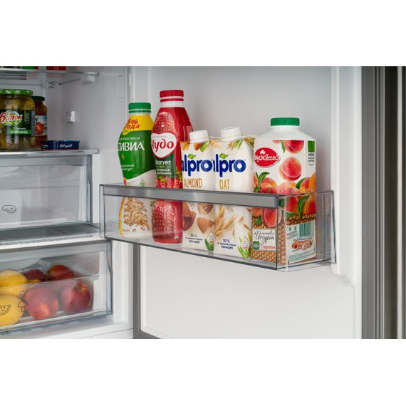 Двухкамерный холодильник Schaub Lorenz SLU S379Y4E (чёрное стекло) - фото 9